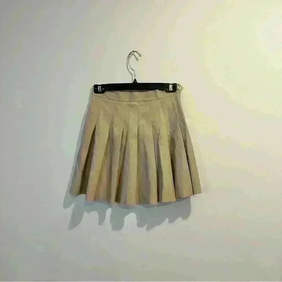 Kendall  + Kylie | Womens small beige faux leather pleated mini skater skirt - Picture 1 of 5